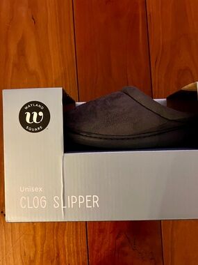 Wayland Square Men’s Black Clog Slipper - Slip-On Comfort